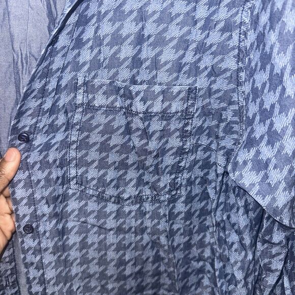 EST 1946 Women’s Button Down Blouse Large Blue Houndstooth Cotton Lightweight‎ - Picture 5 of 8